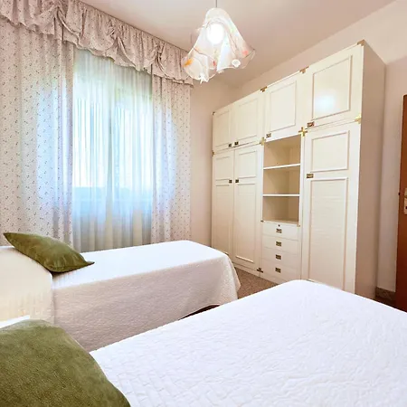 Stefano By Interhome * פורטה דיי מארמי