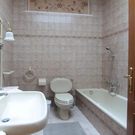 Stefano By Interhome פורטה דיי מארמי